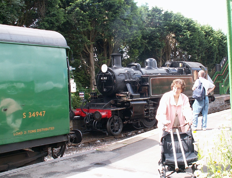 65 Watercress Line.JPG - KONICA MINOLTA DIGITAL CAMERA